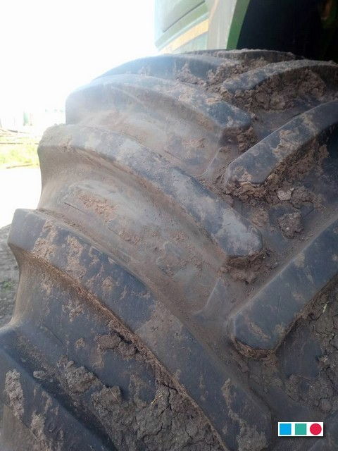 BKT Agrimax RT 600 в размере 800/65R32